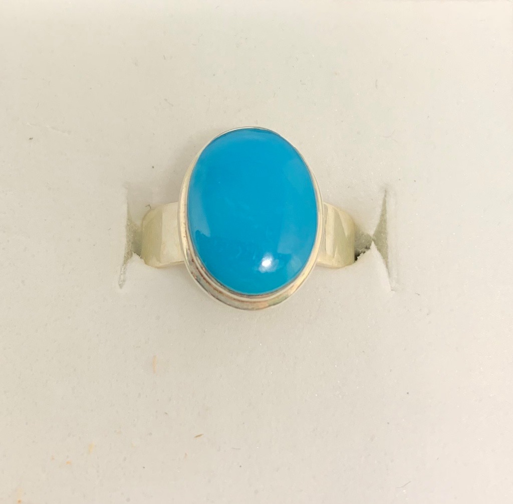 Bague en argent sertie d'une turquoise ovale